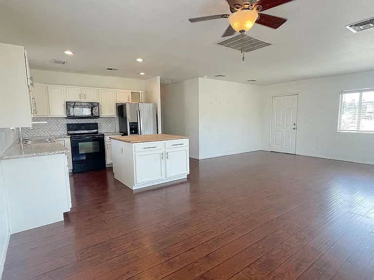 102 Copper St — Photo 24