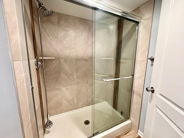826 River Dr — Photo 17