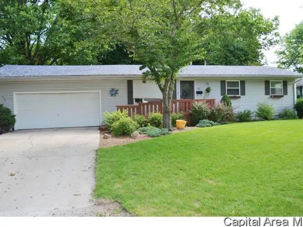 958 Huber St, Jacksonville, IL 62650