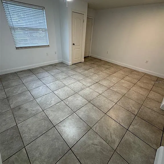 1185-1185 Bentley Rd #3 — Photo 5