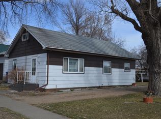120 4th Ave SW, Beulah, ND 58523
