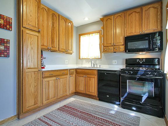4th image of 5978 N Manton Ave