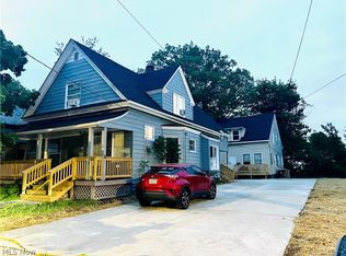 3430 Henninger Rd, Cleveland, OH 44109