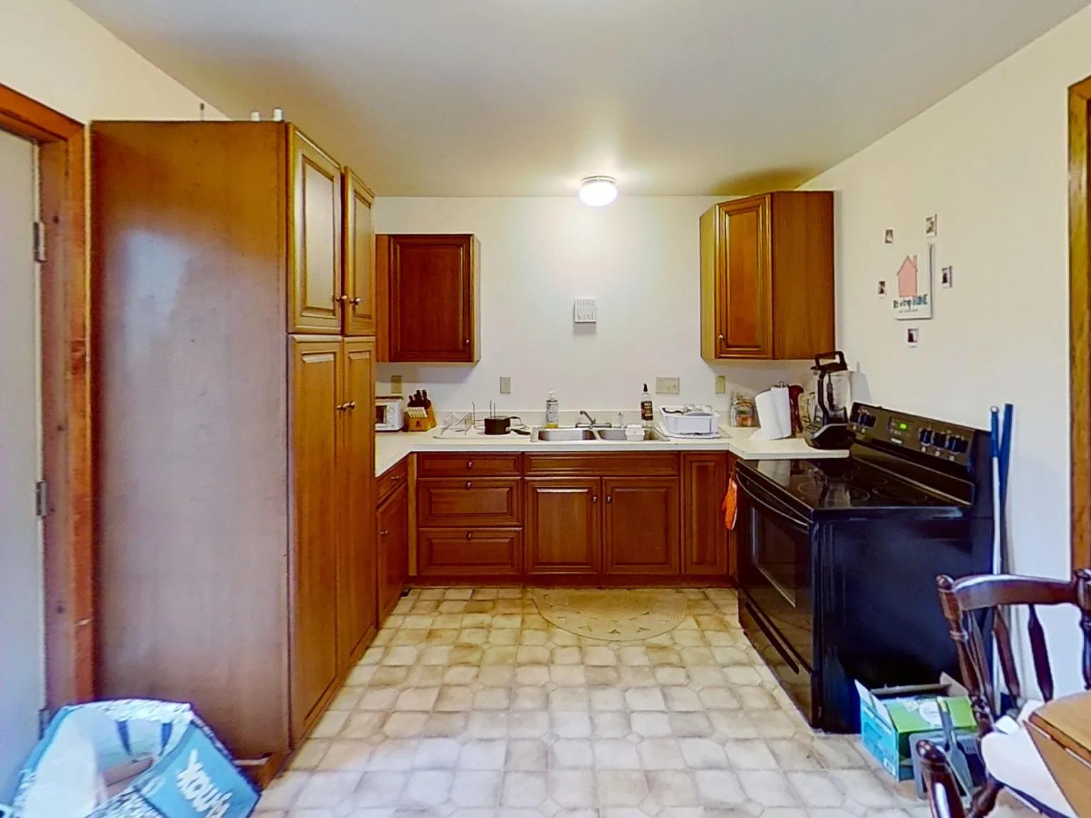 3 bed, $2,755 — Photo 2