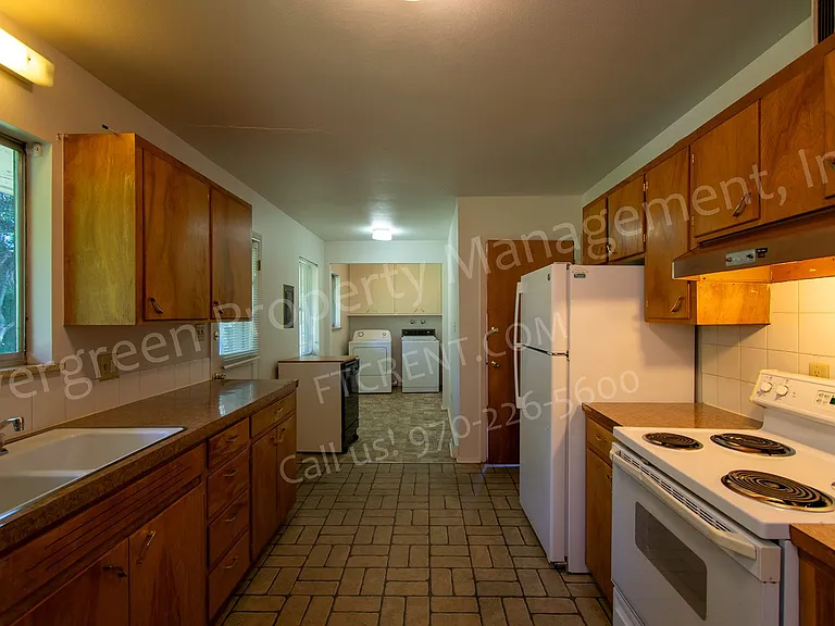 1117 Fairview Dr — Photo 7