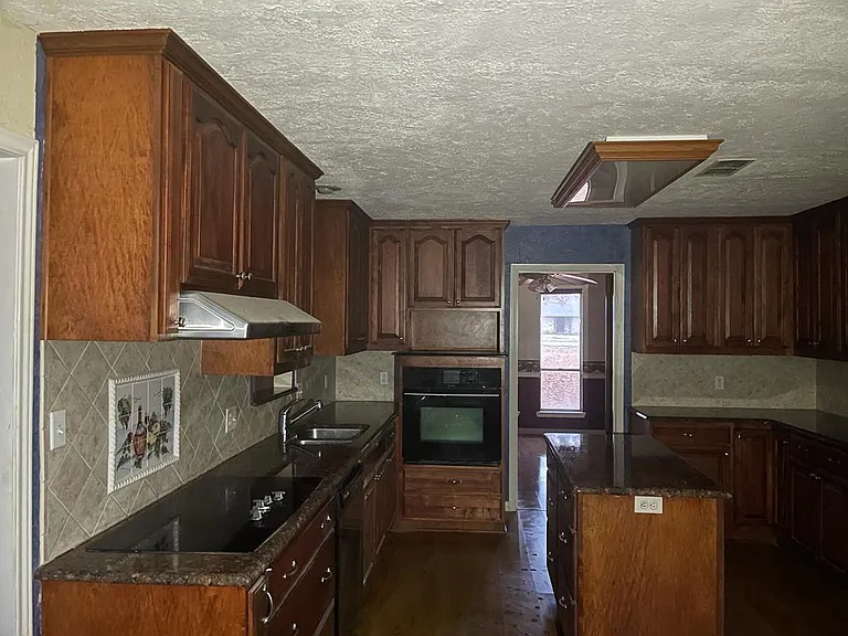 441 Shiloh Dr — Photo 25