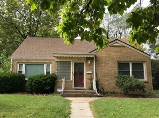 1610 N Court St, Rockford, IL 61103