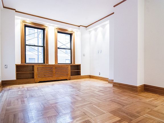 5th image of 150 W 58th St APT 9A