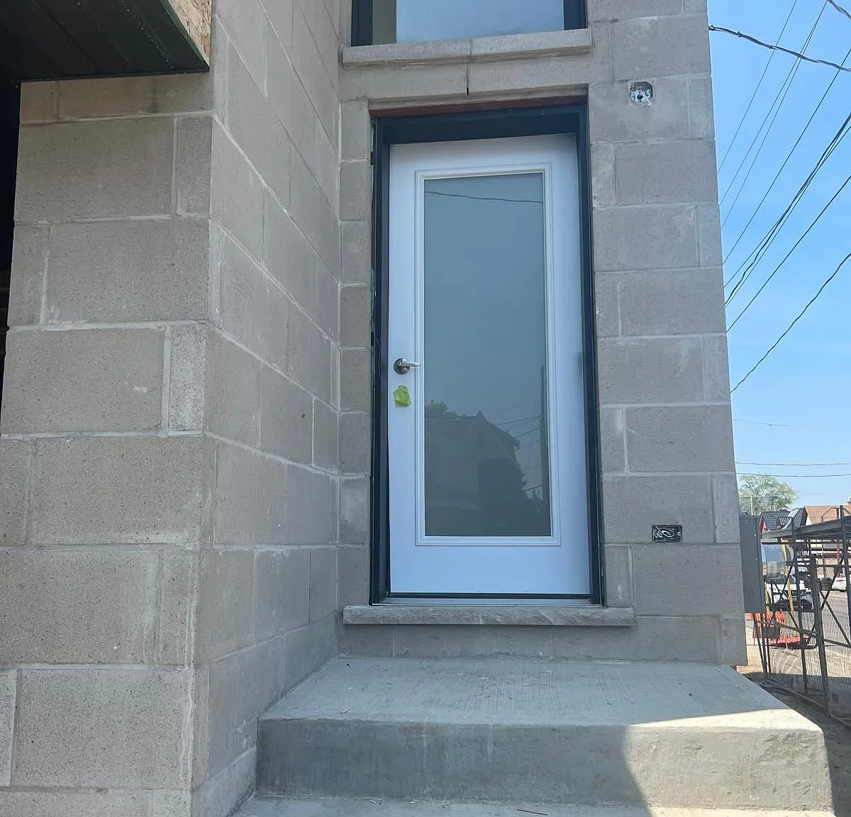 3 bed, $3,000 — Photo 1