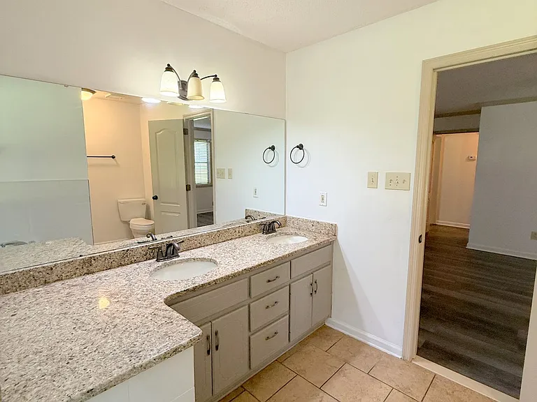 102 Watercress Cir — Photo 23