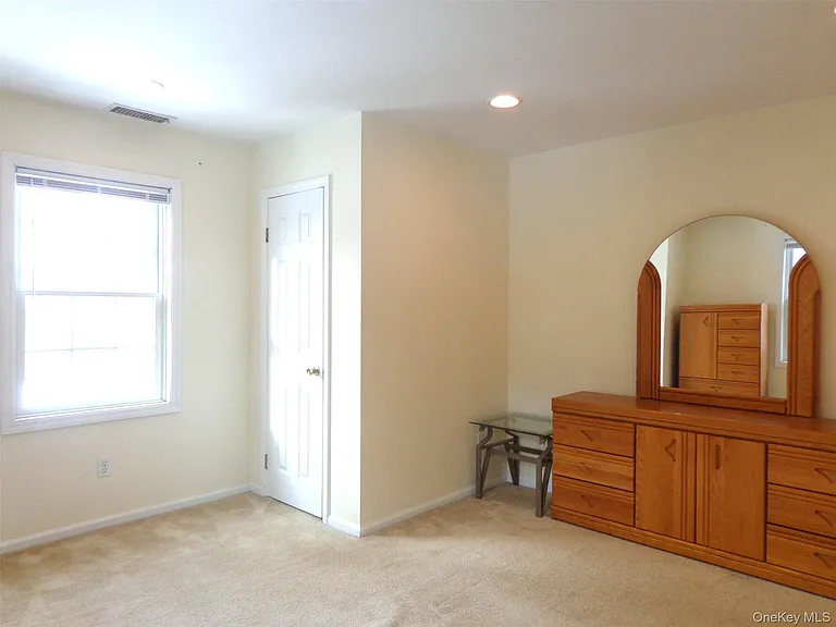 1828 Commerce St — Photo 10