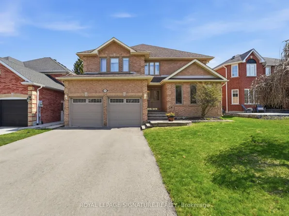 390 Binns Ave, Newmarket, ON L3X 1T7