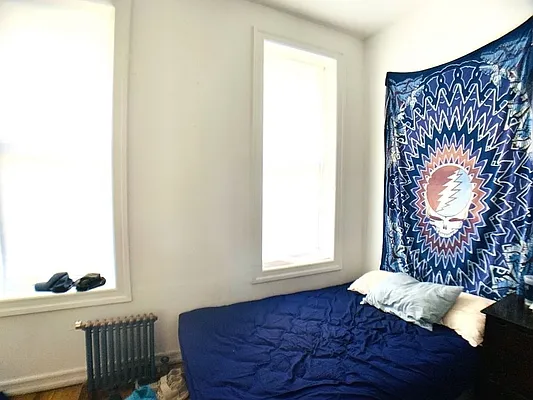 Rented by REAL New York | media 29