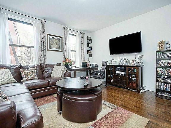 2nd image of 300 Manhattan Ave APT 2G