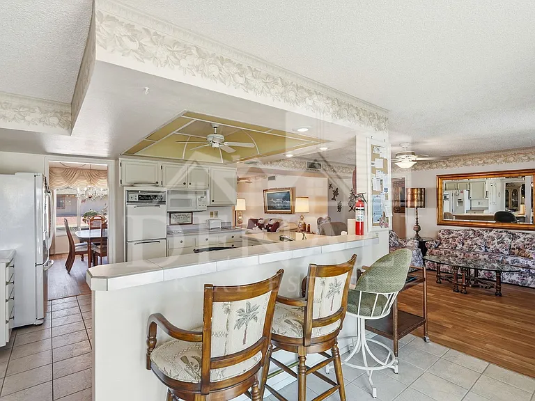 9807 W Mockingbird Dr — Photo 14