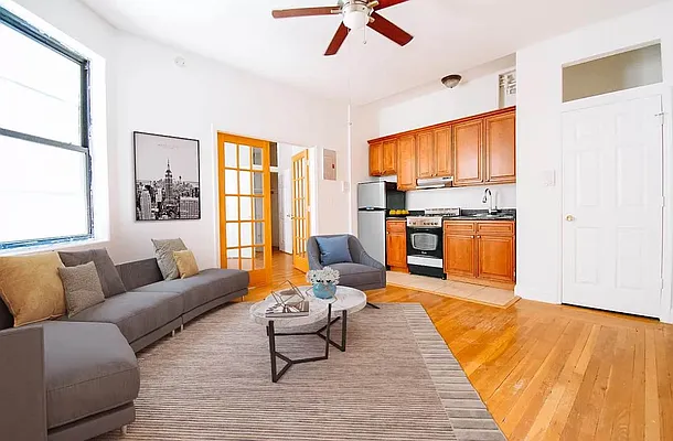 Rented by MOTION New York | media 8