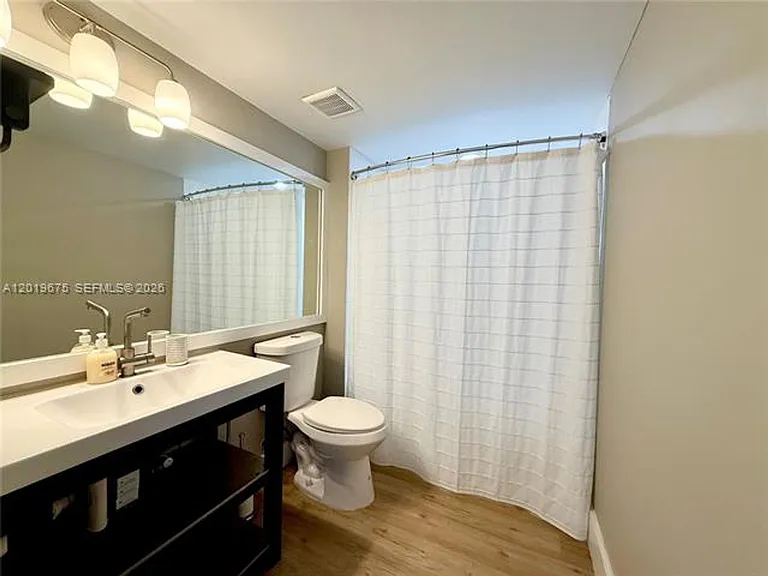1155 Brickell Bay Dr #1205 — Photo 30