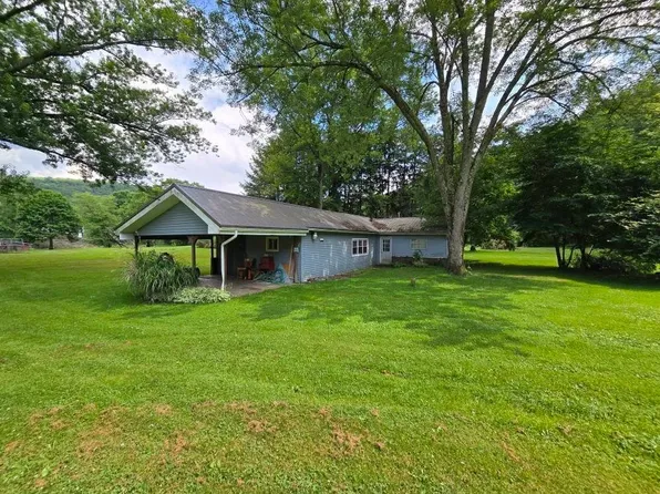 2121 Spruce St, New Bethlehem, PA 16242