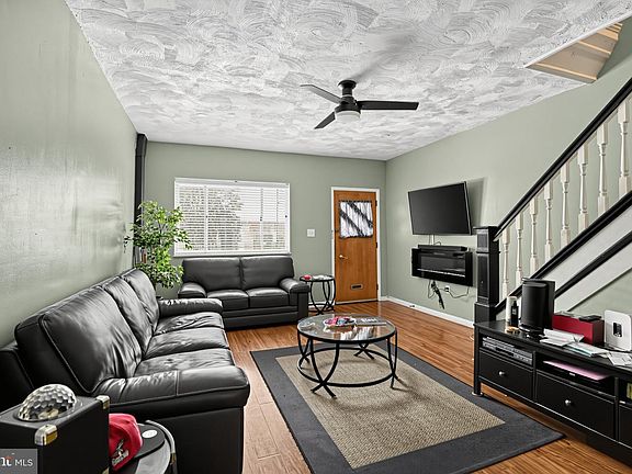 3rd image of 933 N 66th St