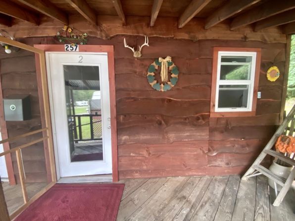 282 Tunnel Mountain Rd #1