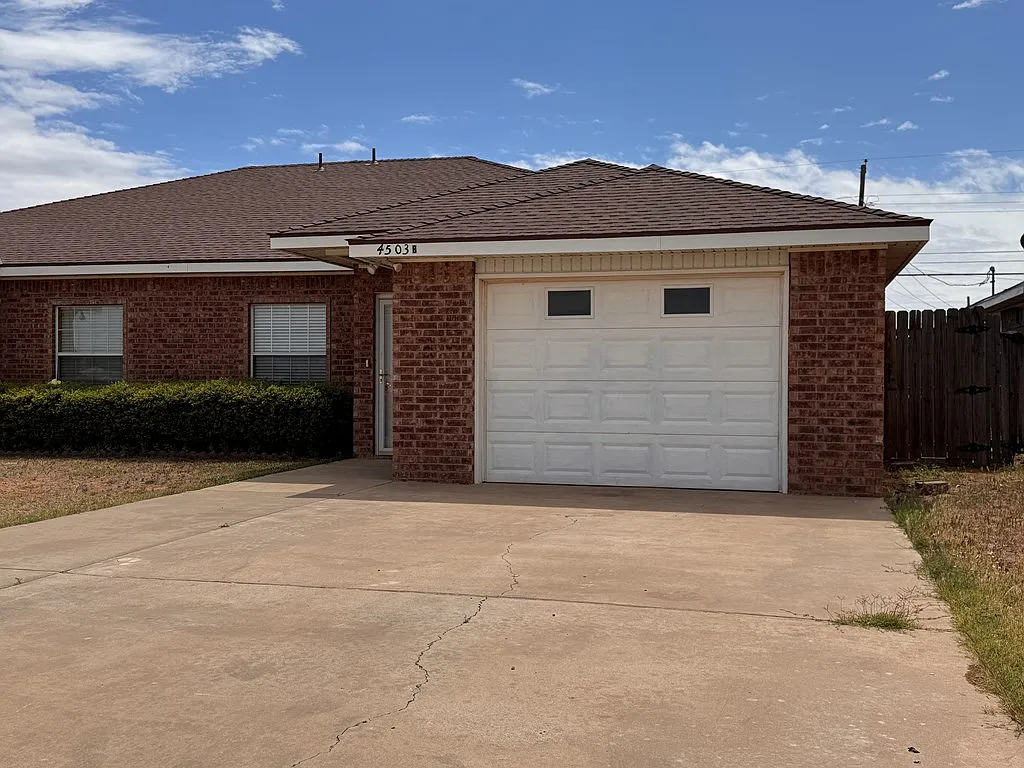 Building Photo - 4503 Crockett Ave #B