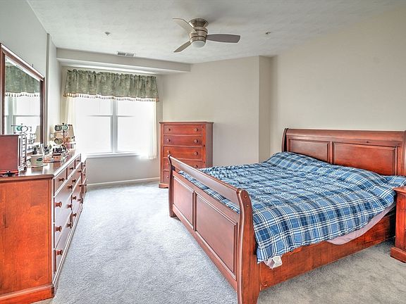 5th image of 63 Central St APT 101