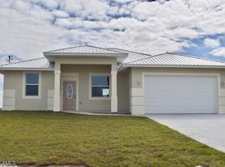 7043 Rich Cir, Labelle, FL 33935