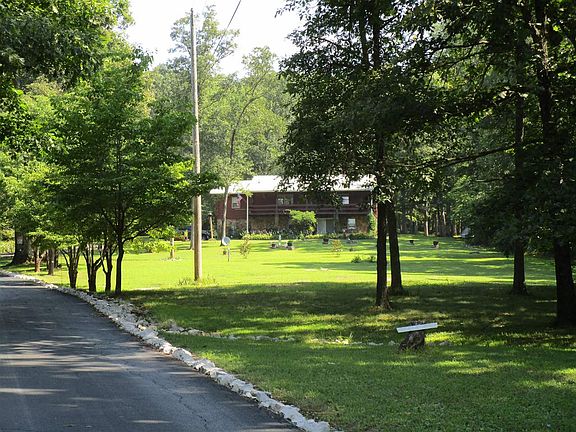 2nd image of 520 Wildwood Park Rd