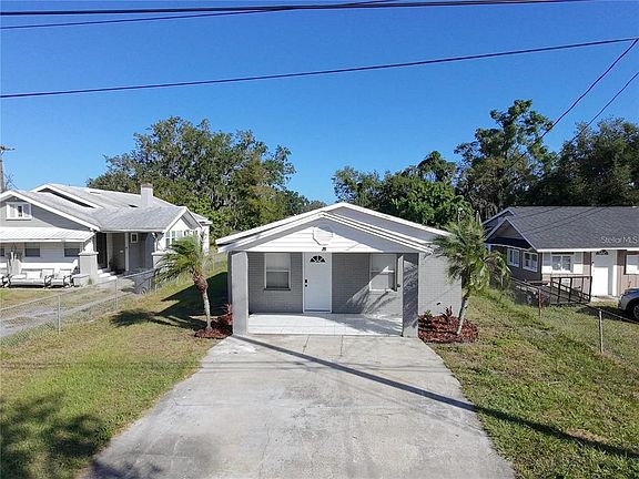 2nd image of 2408 E Magnolia St