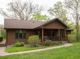 18375 Kramer Rd, East Dubuque, IL 61025