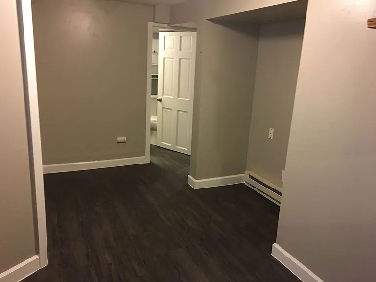 412 N 11th Ave E #3 — Photo 3