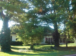 7290 Christopher Dr, Saint Louis, MO 63129