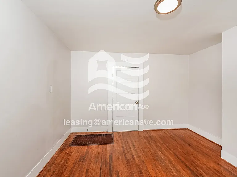 767167_005_wm_-_main_bedroom_13298807.jpg