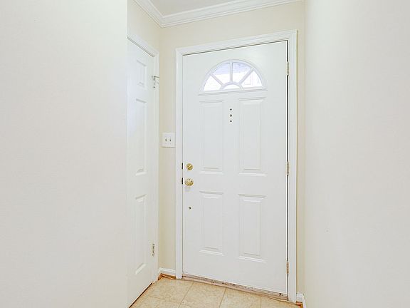 5th image of 738 N Vermont St