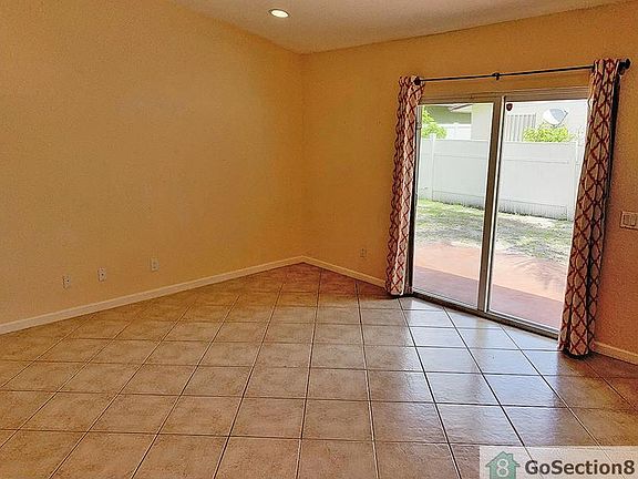 5th image of 1240 NW 29th Way