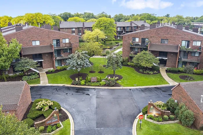 Fox Grove Apartments, LLC — Photo 13