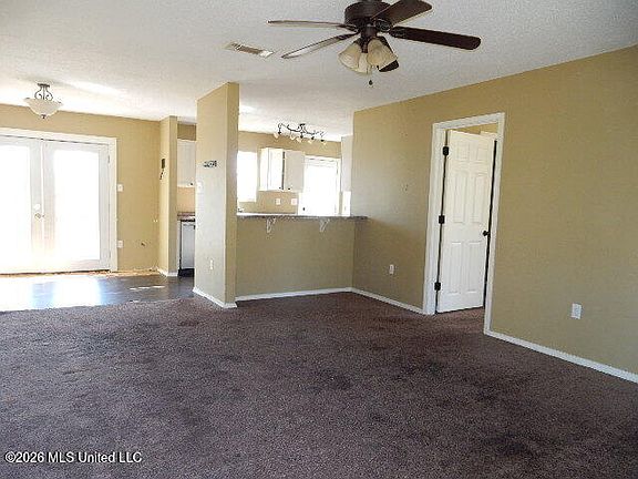 5th image of 151 Barkwood Rd