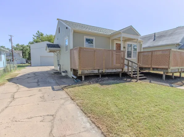 141 S Chicago St, Salina, KS 67401