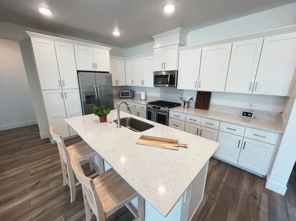 8135 W Fern St, Eagle, ID 83616