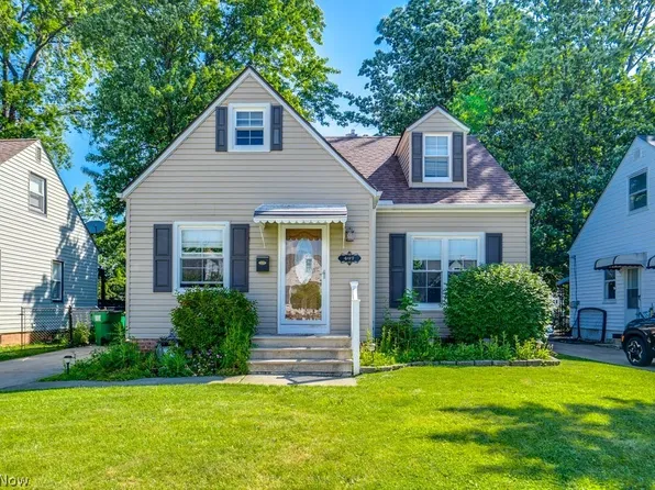 407 E 330th St, Willowick, OH 44095