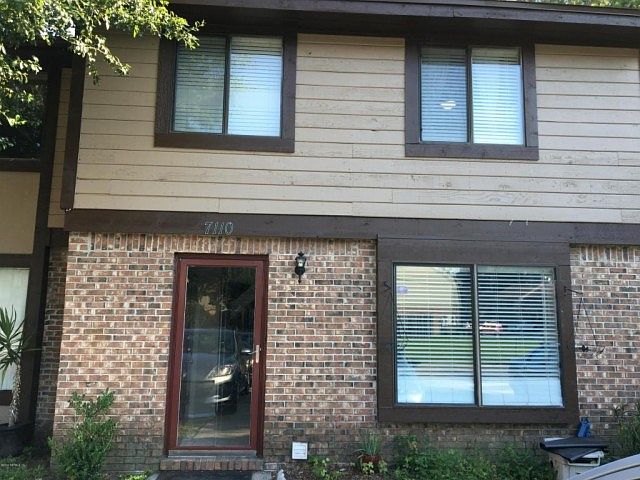 1st image of 7110 Prestwick Cir S