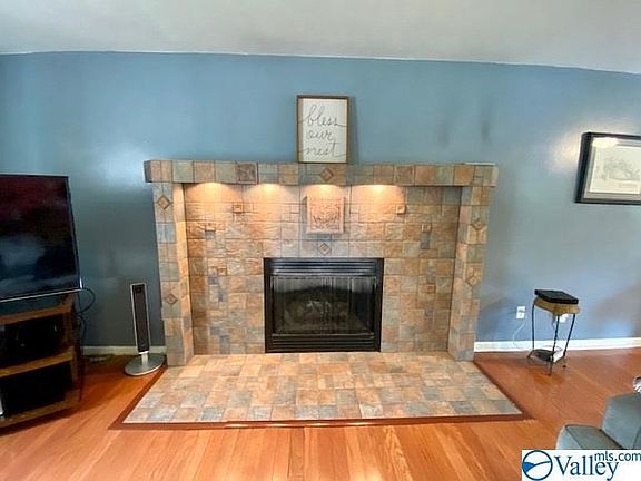 5th image of 10112 Nadina Dr SE