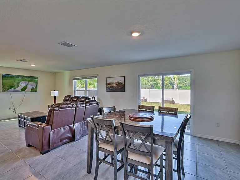 1100 NW 248th Dr — Photo 5