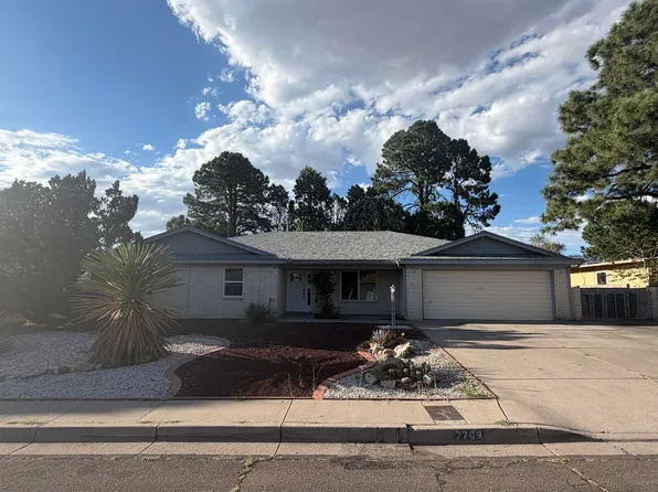 7709 Summer Ave NE, Albuquerque, NM 87110