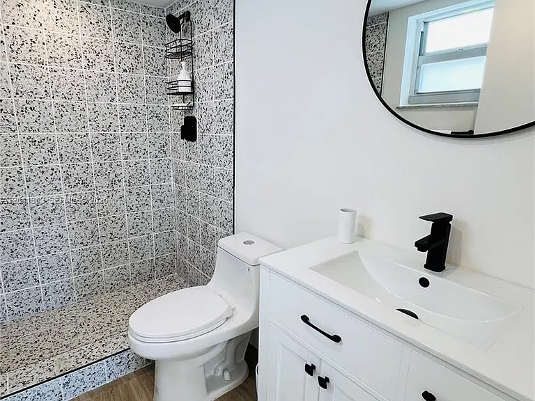 1900 Meridian Ave #306 — Photo 31