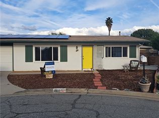 860 S Alessandro St, Hemet, CA 92543