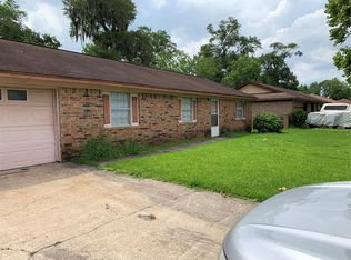 209 Larkspur St, Lake Jackson, TX 77566