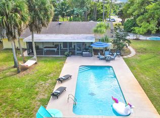 4877 Northlake Blvd, Palm Beach Gardens, FL 33418