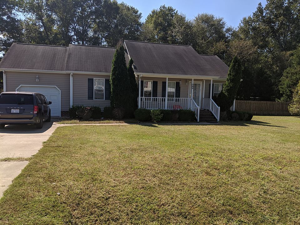 1st image of 104 Koufax Dr