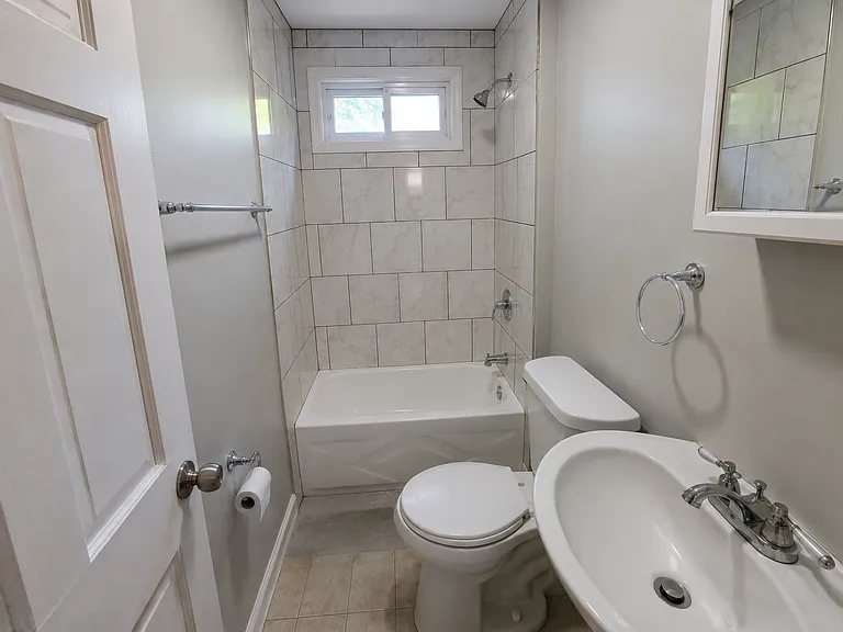 495 East St #1 — Photo 1